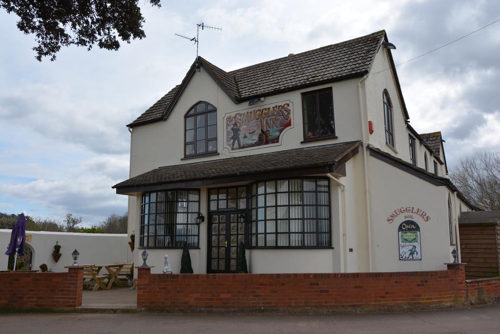 The Smugglers Inn Minehead Exterior photo