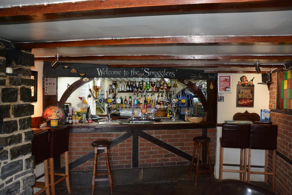 The Smugglers Inn Minehead Exterior photo