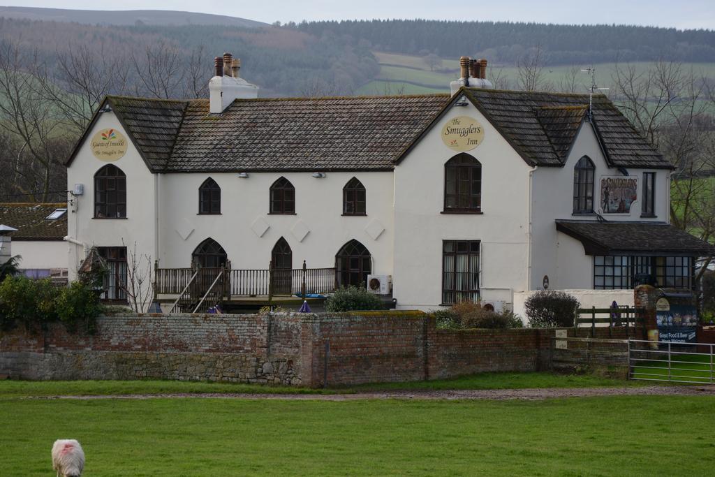 The Smugglers Inn Minehead Exterior photo
